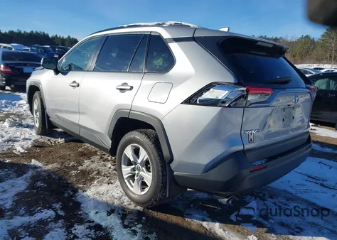 2020 Toyota Rav4 Xle z USA, uszkodzony, nr VIN JTMP1RFVXLD061291